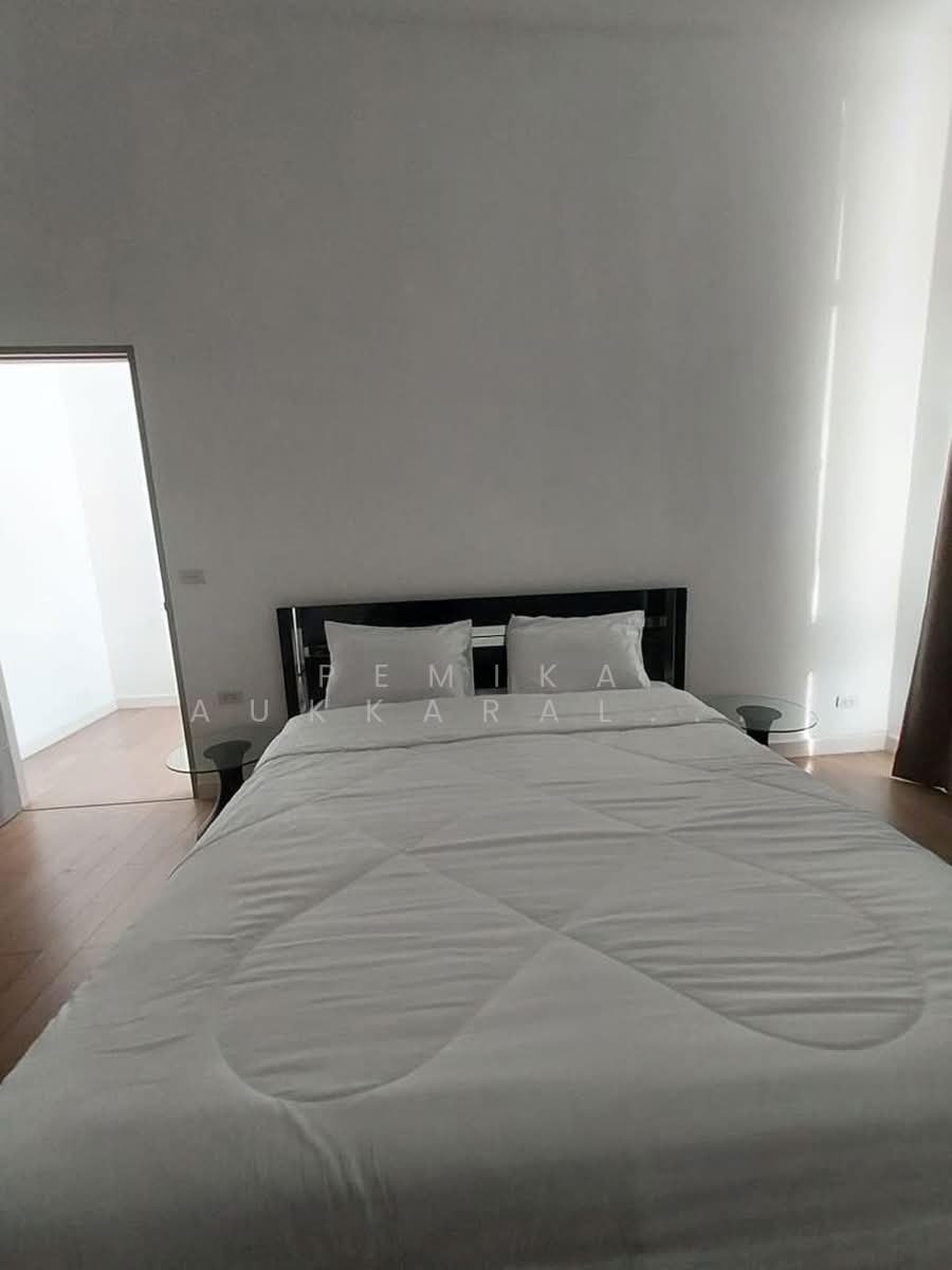 Condo in Khlong Toei, Krung Thep Maha Nakhon, Thailand 5 - 18255967
