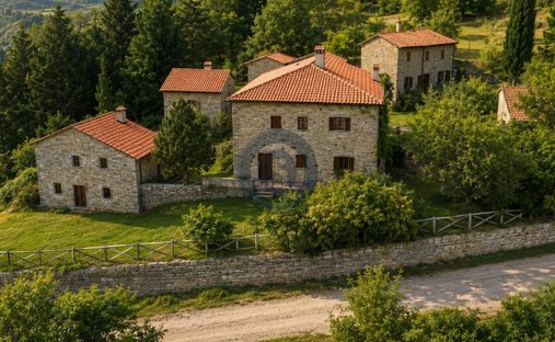House in Center, Arezzo, Tuscany 1