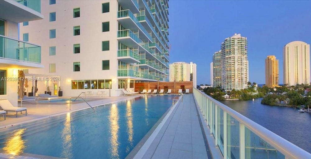 Condo in Sunny Isles Beach, Florida, United States 4 - 18251690