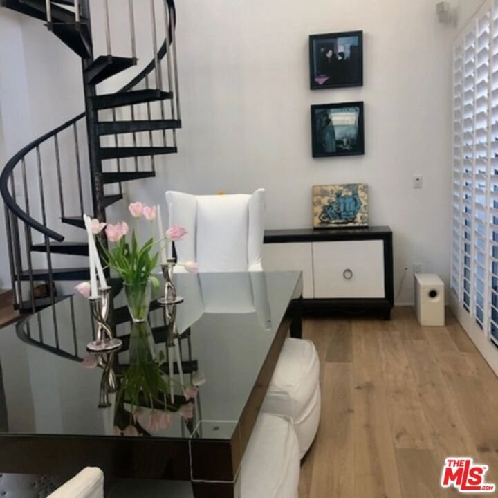 Condo in Los Angeles, California, United States 4 - 18253751