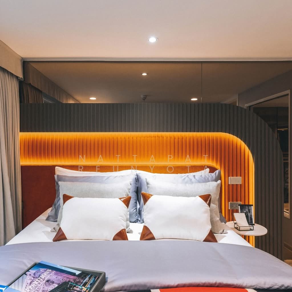 Condo in Si Phraya, Bangkok, Thailand 4 - 18255789