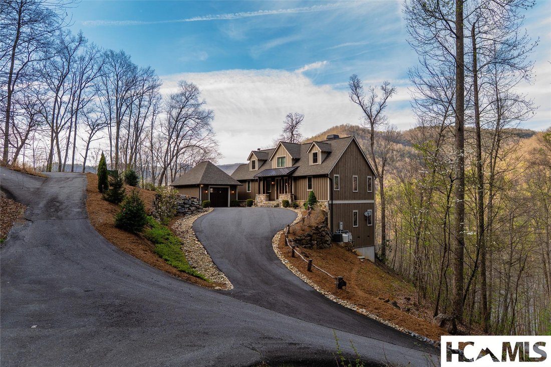 House in Tuckasegee, North Carolina, United States 1 - 18253415
