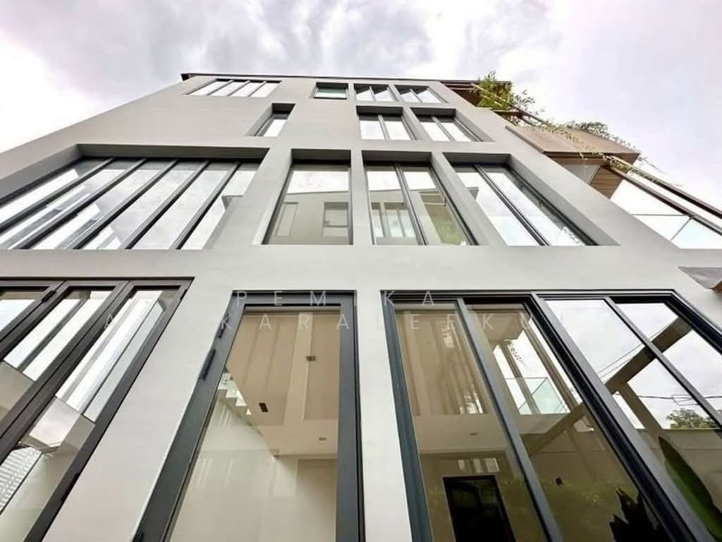 House in Bangkok, Krung Thep Maha Nakhon, Thailand 2 - 18254647