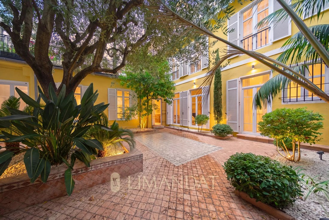 Townhouse in Cannes, Provence-Alpes-Côte d'Azur, France 1 - 14129031