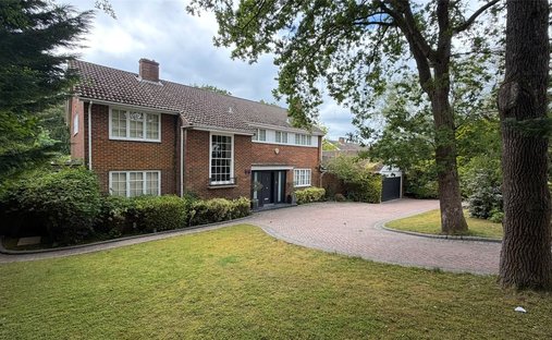 House in Cockfosters, Enfield, England 1