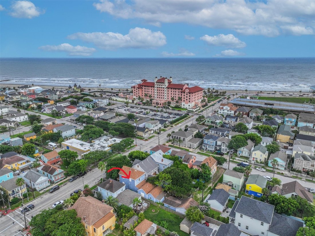 House in Galveston, Texas, United States 1 - 18255318
