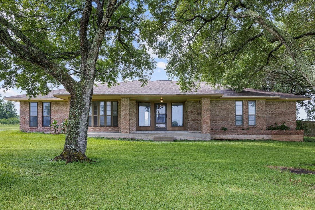 House in Navasota, Texas, United States 2 - 18250969
