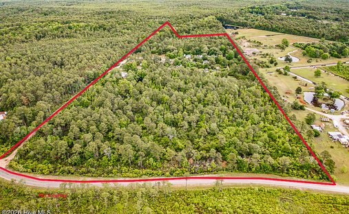 Land in Broad Creek, North Carolina, United States 1