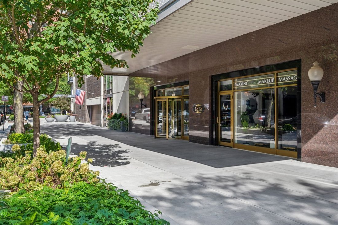 House in Chicago, Illinois, United States 2 - 18256635