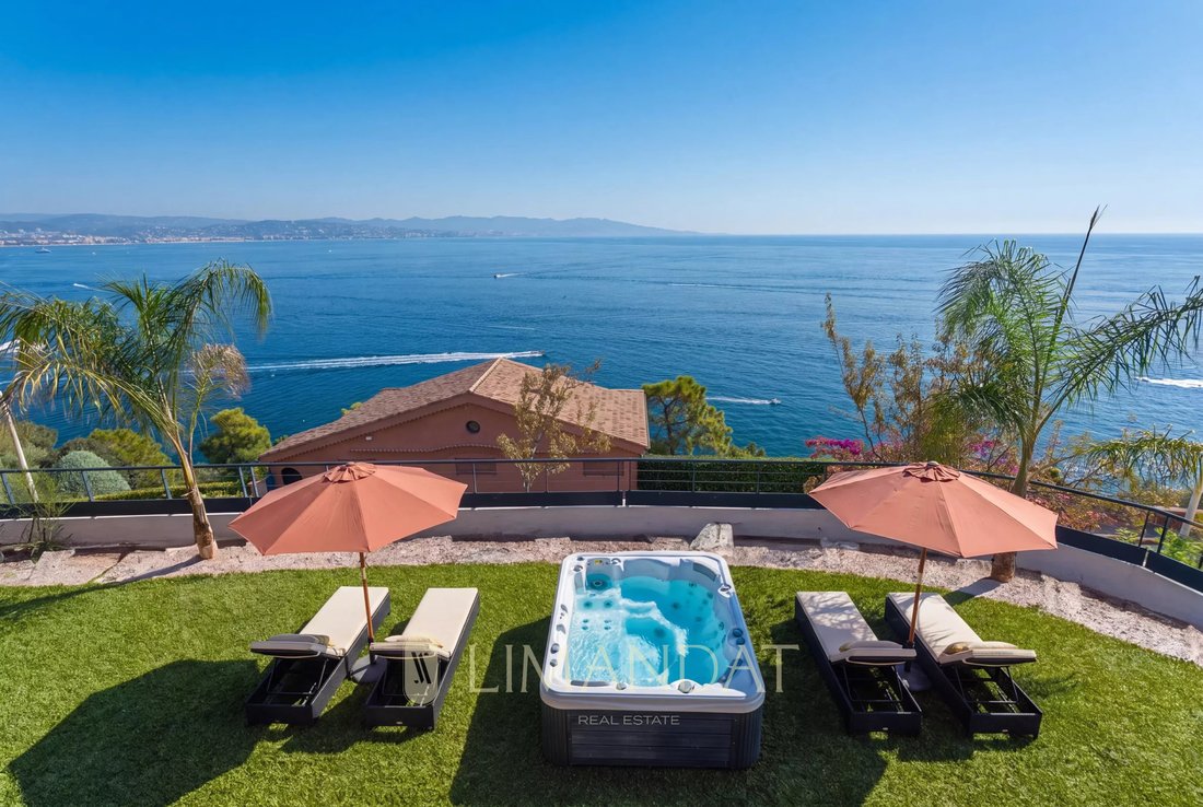 Apartment in Théoule-sur-Mer, Provence-Alpes-Côte d'Azur, France 1 - 16535011