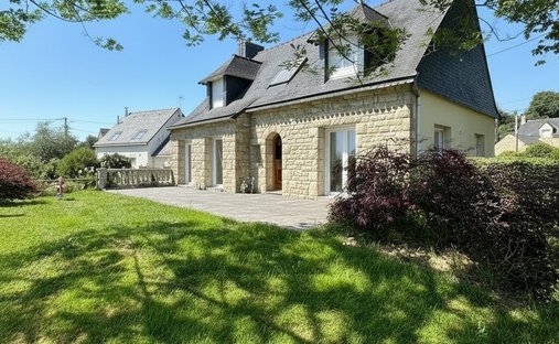 Maison à Centre Peri, Saint-Avé, France 1