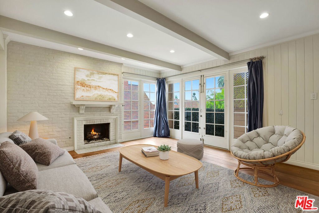 Condo in Los Angeles, California, United States 1 - 18253796