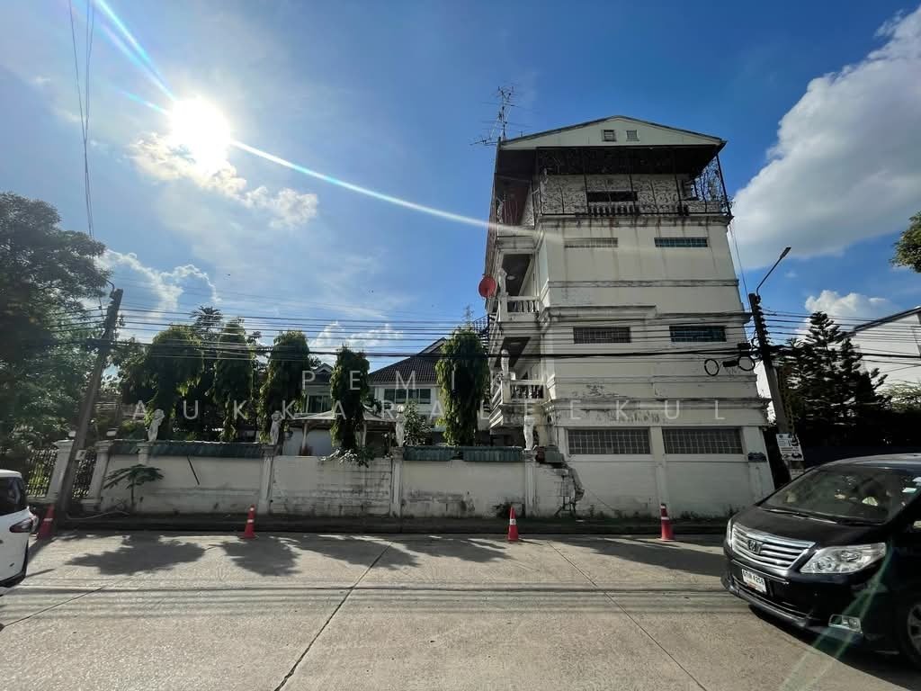 House in Samsen Nok, Bangkok, Thailand 2 - 18253265