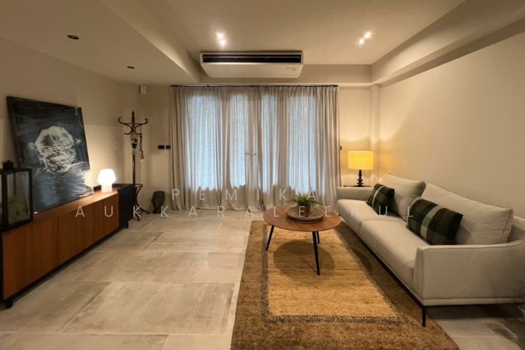 Townhouse in Phra Khanong Nuea, Bangkok, Thailand 4 - 18252923