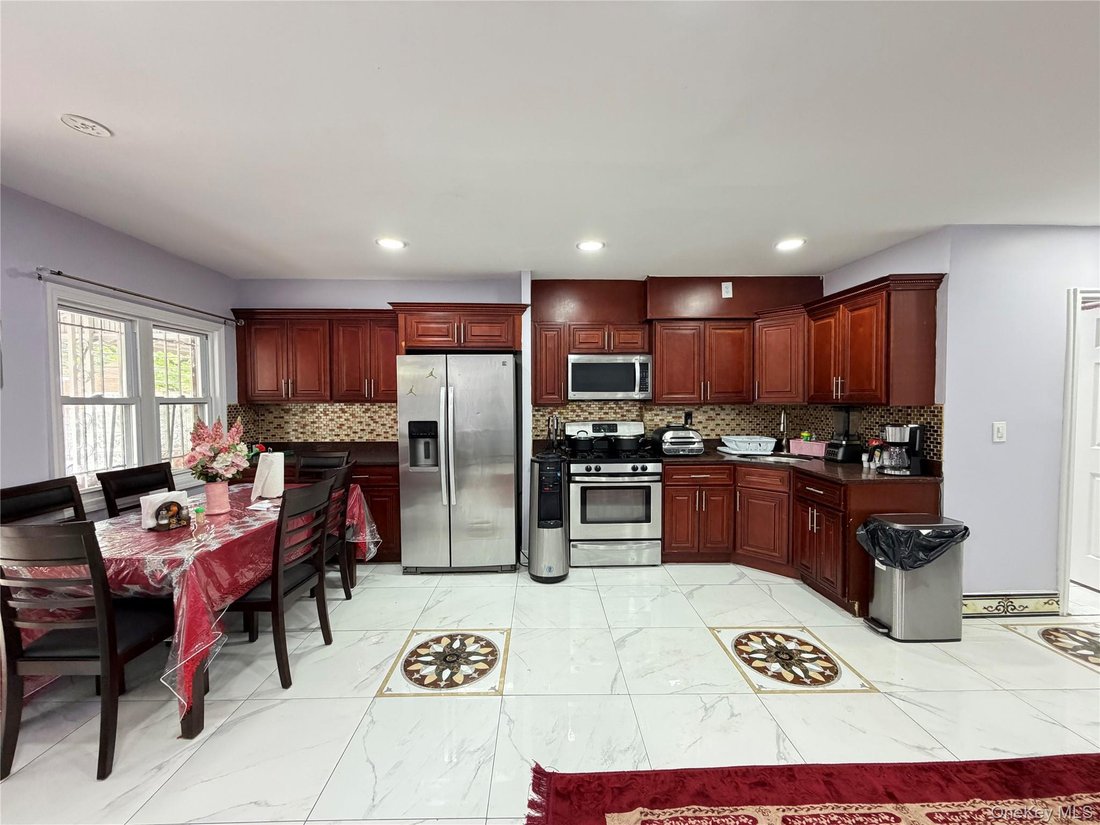 Apartment in New York, New York, United States 3 - 18250496