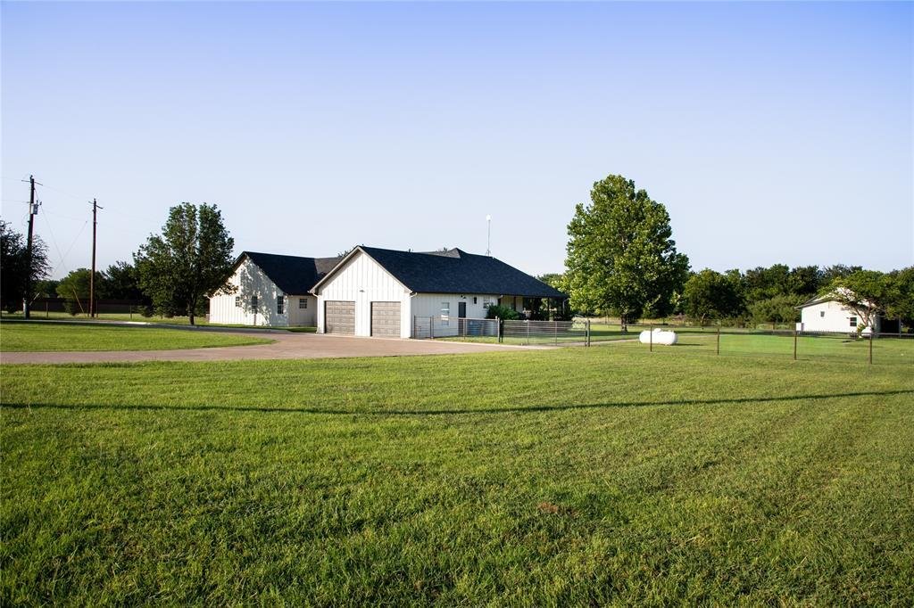Farm Ranch in Weatherford, Texas, United States 3 - 18250902