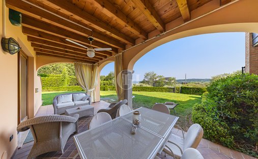 Apartment in Padenghe sul Garda, Lombardy, Italy 1