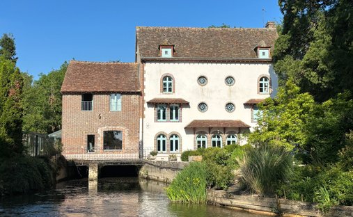 Estate in Saint Chéron-Hauts de Chartres-Puits Drouet, Chartres, France 1
