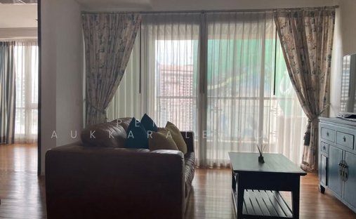 Condo in Khlong Toei, Krung Thep Maha Nakhon, Thailand 1