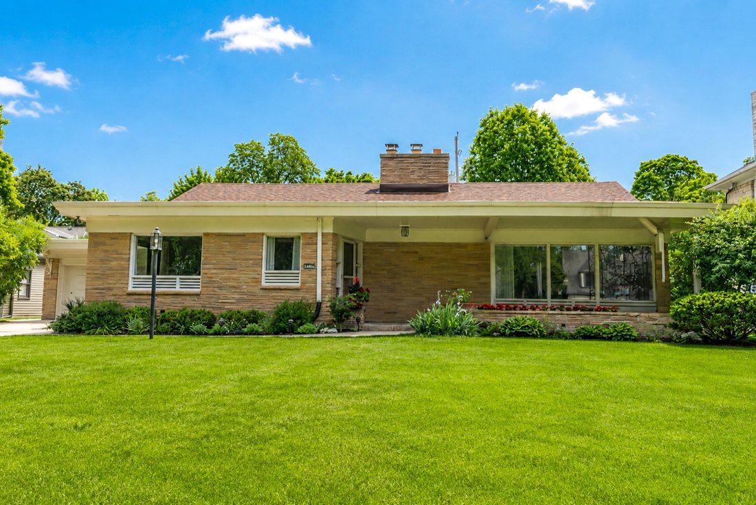 House in Wauwatosa, Wisconsin, United States 1 - 18219965
