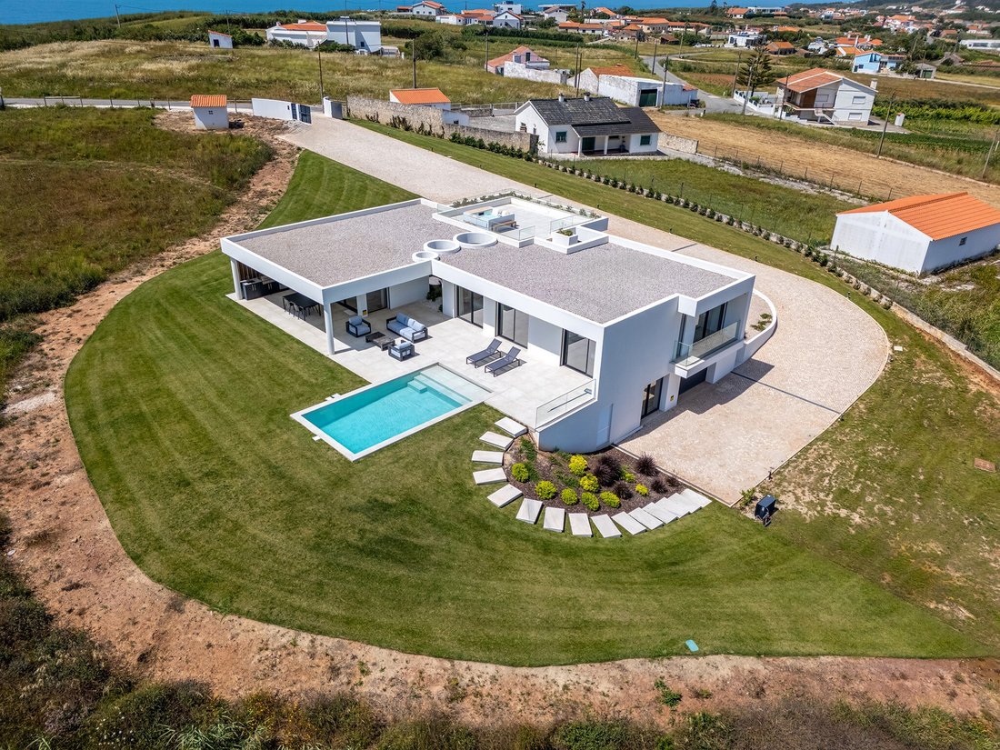 House in Santo Onofre e Serra do Bouro, Leiria District, Portugal 3 - 17694266