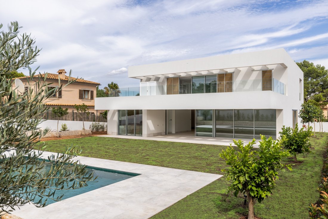 Villa in Sol de Mallorca, Calvia, Balearic Islands 2 - 18254492