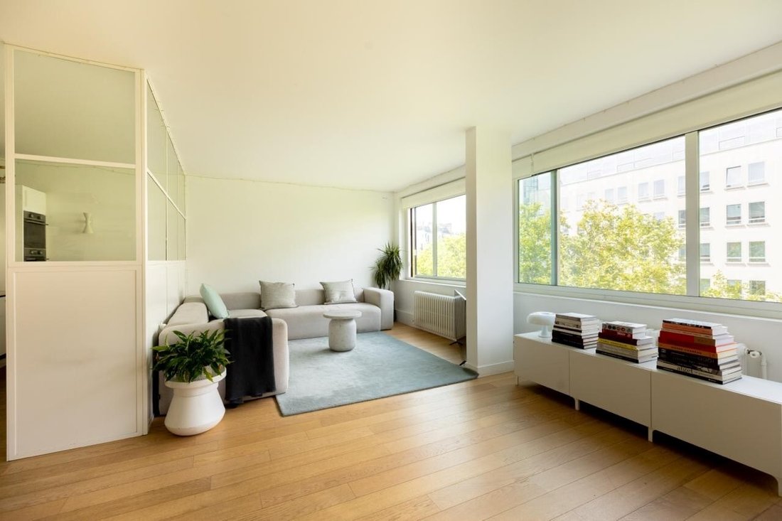 Apartment in Palais Royal, Paris 1er Arrondissement, Paris 4 - 18254382