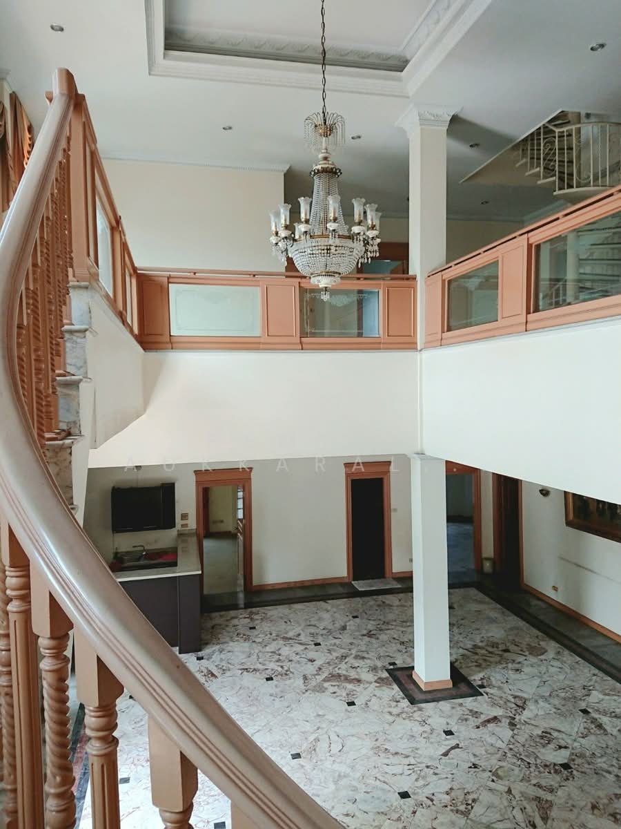 House in Chan Kasem, Bangkok, Thailand 3 - 18254831