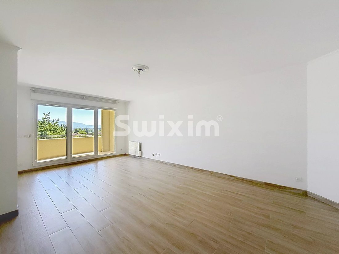 Apartment in Prévessin-Moëns, Auvergne-Rhône-Alpes, France 2 - 18255737