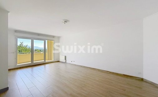 Appartamento a Prévessin-Moëns, Auvergne-Rodano-Alpi, Francia 1