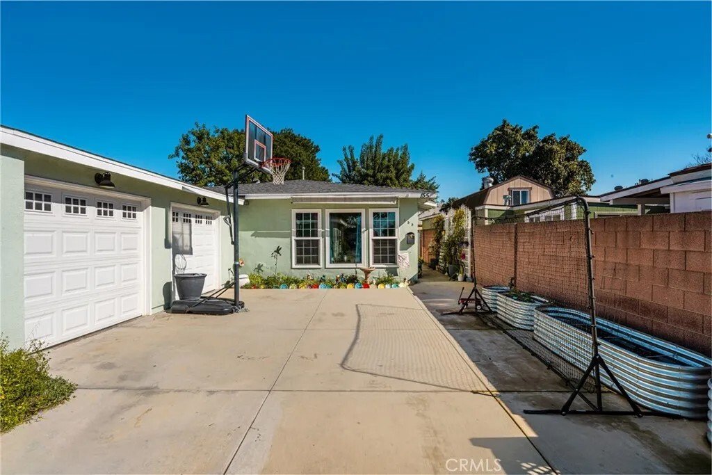 Orange, California, United States 3 - 17357062