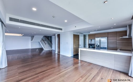 Condo in Bang Phong Phang, Krung Thep Maha Nakhon, Thailand 1