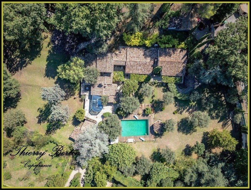 House in Le Rouret, Provence-Alpes-Côte d'Azur, France 1 - 18251836