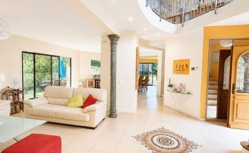 House in Angicourt, Hauts-de-France, France 1