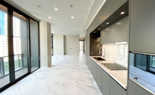Condo in Bangkok, Krung Thep Maha Nakhon, Thailand 1