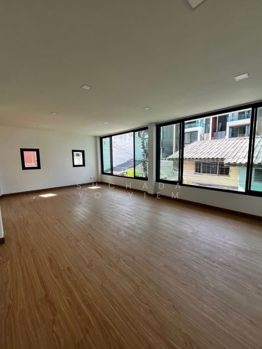 House in Phra Khanong Nuea, Bangkok, Thailand 4 - 18253042