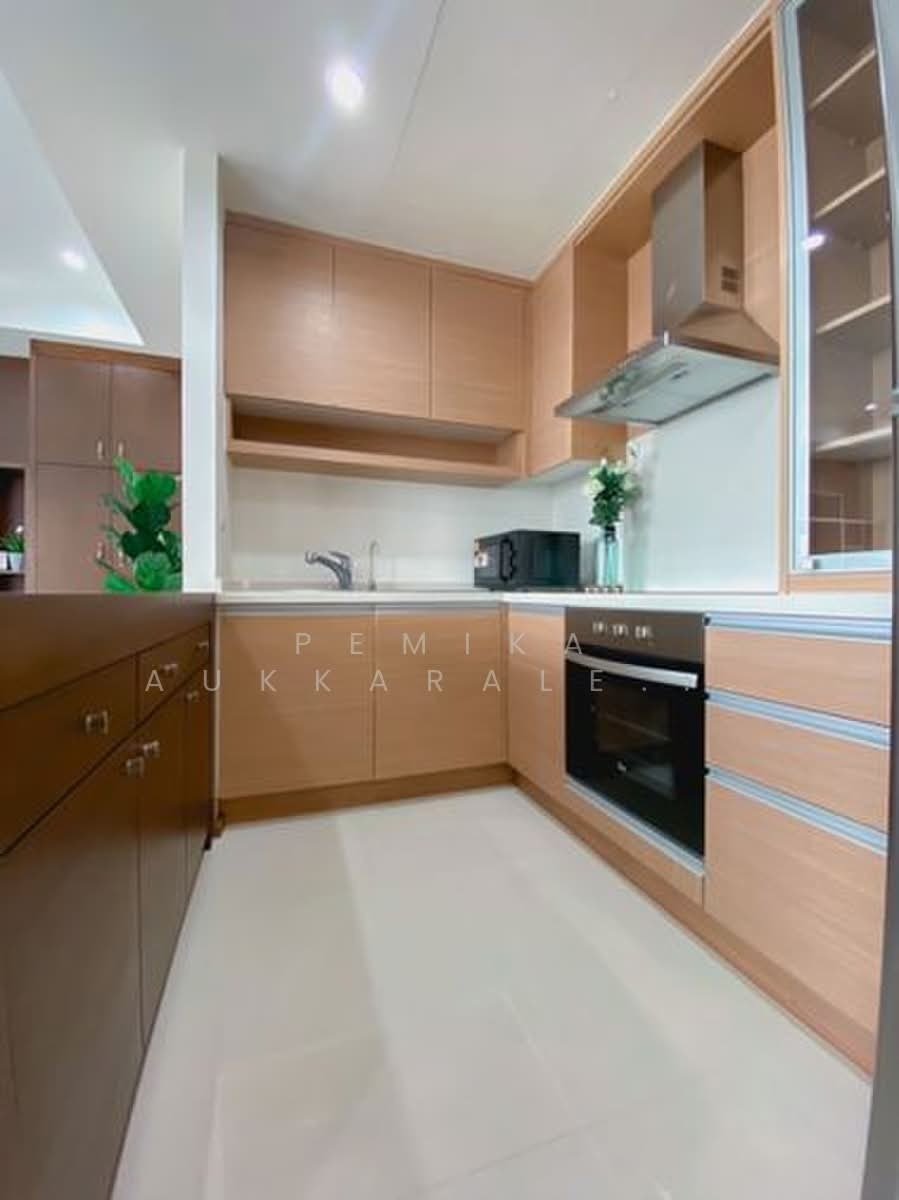 Condo in Khlong Toei, Krung Thep Maha Nakhon, Thailand 5 - 18253281