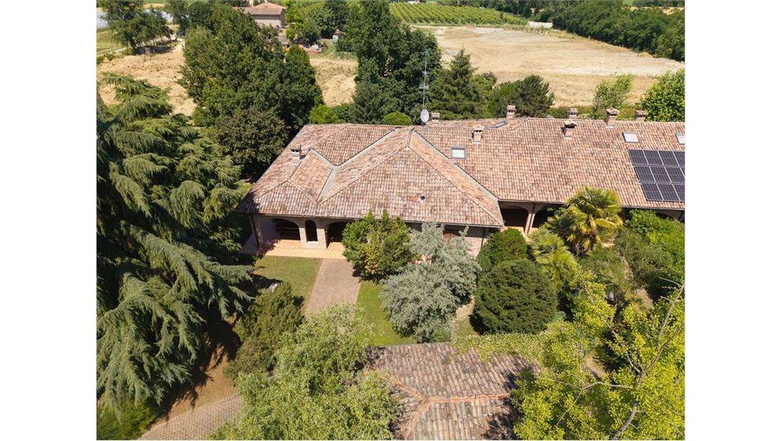 Villa in Castelnuovo Rangone, Emilia-Romagna, Italy 5 - 18250344