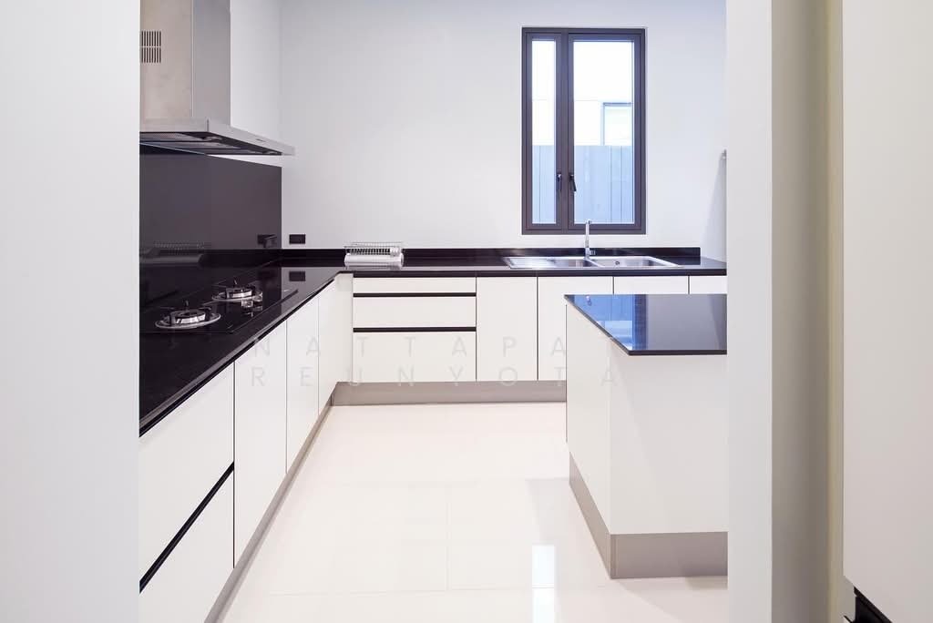 House in Bangkok, Krung Thep Maha Nakhon, Thailand 5 - 18253143