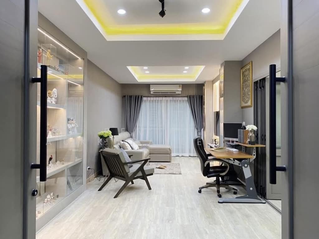 Townhouse in Bangkok, Krung Thep Maha Nakhon, Thailand 2 - 18252989
