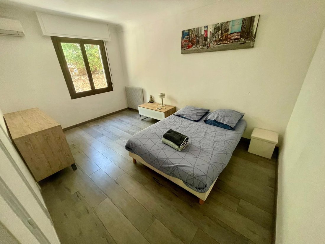 Centre, Beausoleil, France 5 - 18252225