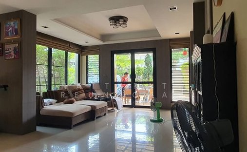 House in Lat Phrao, Bangkok, Thailand 1