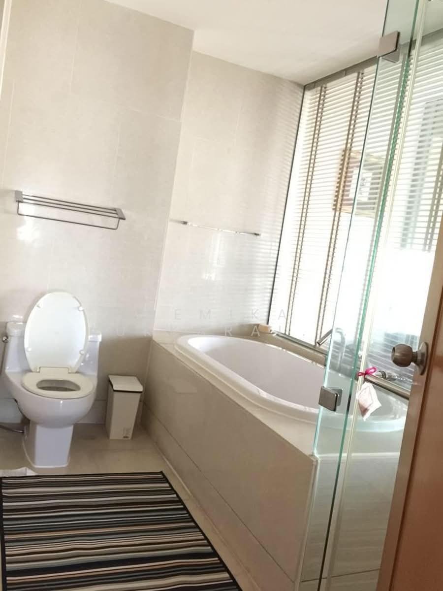 Condo in Khlong Toei, Krung Thep Maha Nakhon, Thailand 4 - 18255706