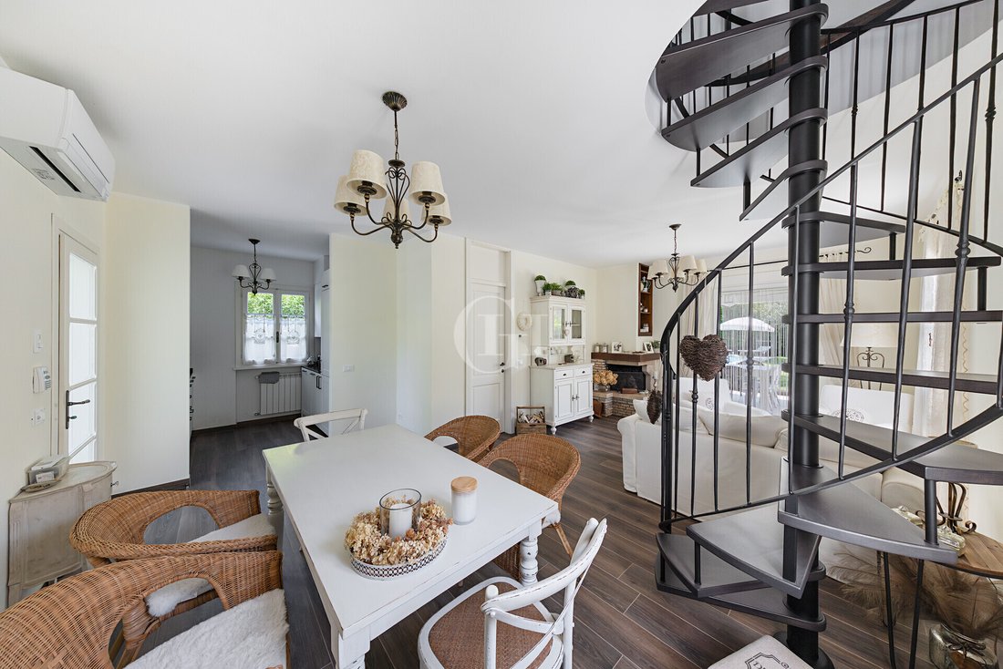Villa in Punta Grò - Chiodi - Rovizza, Sirmione, Lombardy 4 - 18257401