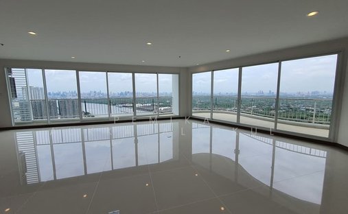 Condo in Chong Nonsi, Krung Thep Maha Nakhon, Thailand 1