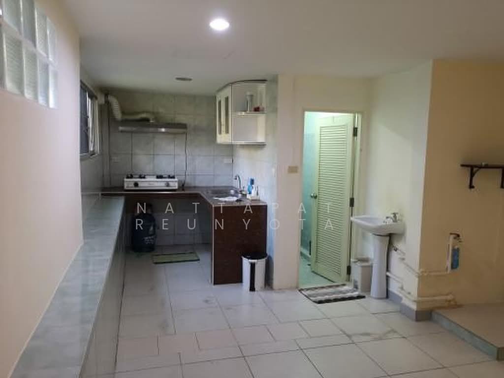 Townhouse in Bangkok, Krung Thep Maha Nakhon, Thailand 1 - 18252935