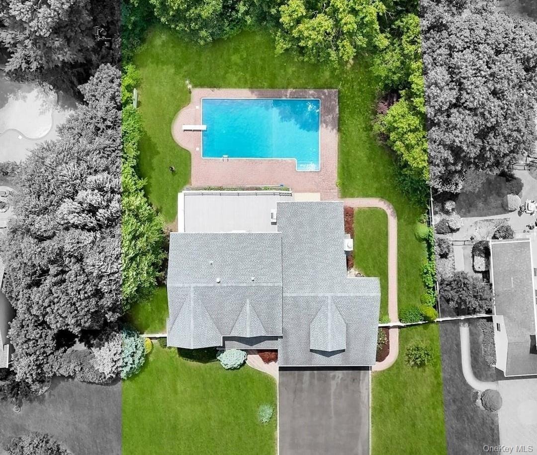 House in Centereach, New York, United States 4 - 18251344