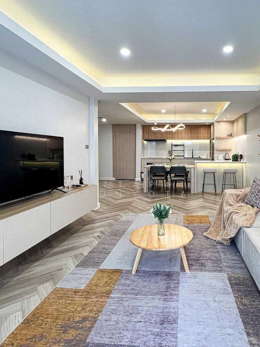 Townhouse in Bangkok, Krung Thep Maha Nakhon, Thailand 1 - 18253145