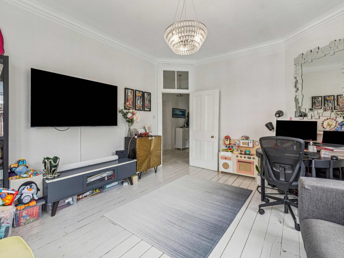 Apartment in West Brompton, Kensington And Chelsea, England 3 - 18251409