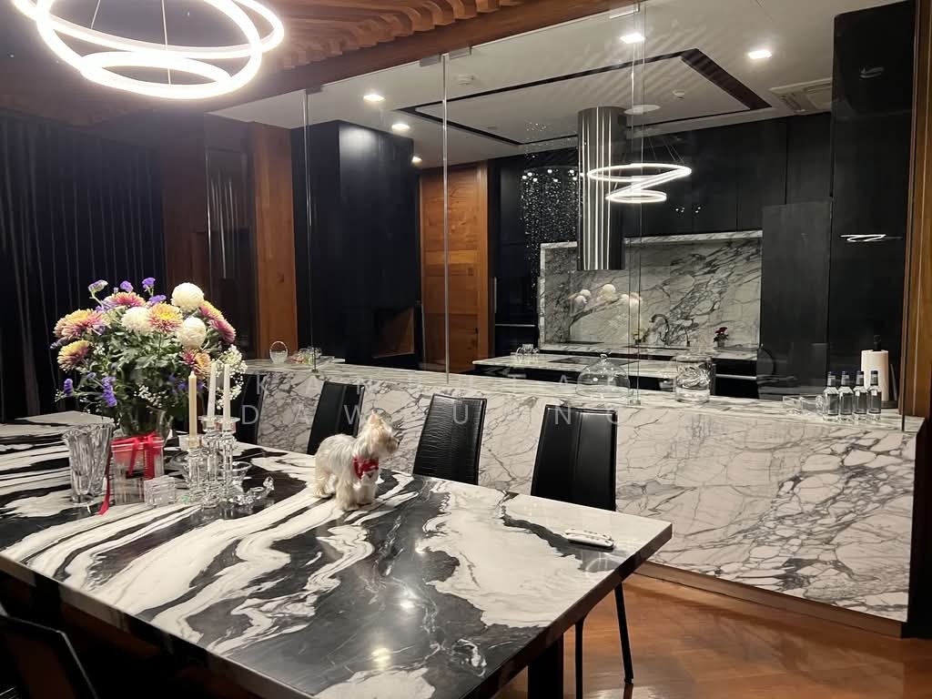 Condo in Khlong Toei, Krung Thep Maha Nakhon, Thailand 4 - 18253102